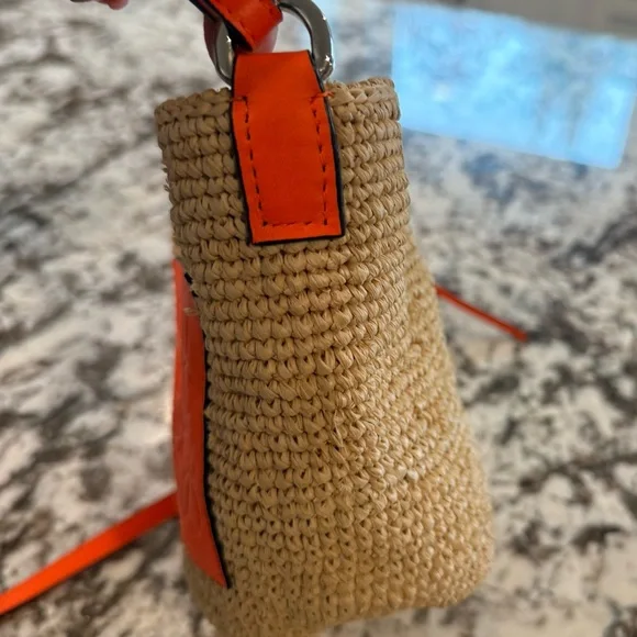 Loewe Tan and Orange Crossbody  pochette bag in raffia and calfskin - Picture 10 of 13